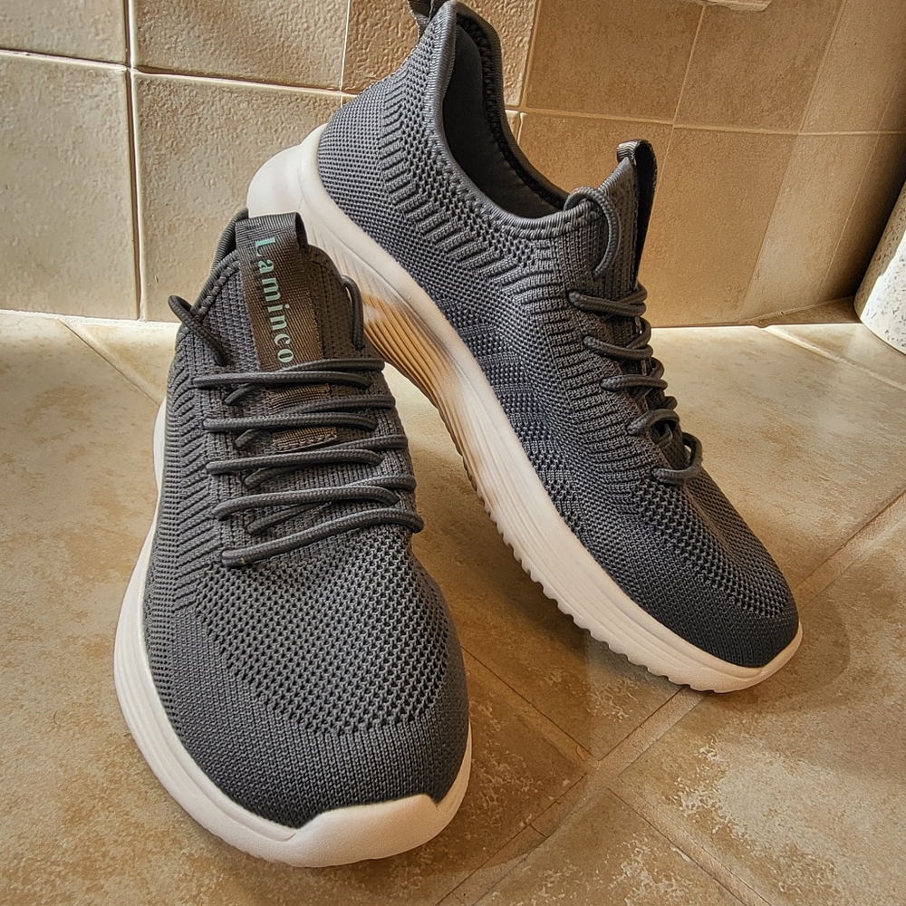 Lamincoa women's walking shoes slip on, grey, size 7.5-8